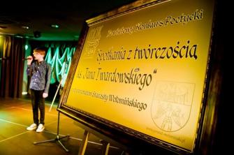 obraz-1 na stronie o tytule: VI Powiatowy Konkurs Poetycki "Spotkanie z twórczością ks. Jana Twardowskiego" za nami!